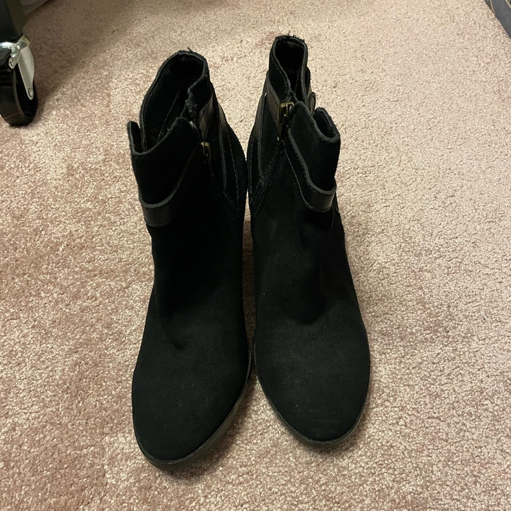 Dolce Vita suede low cut boots
